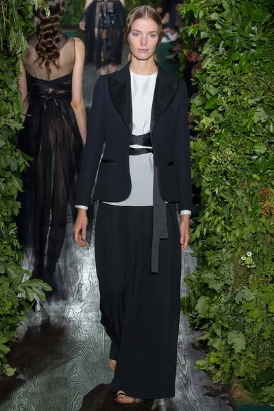Look 34